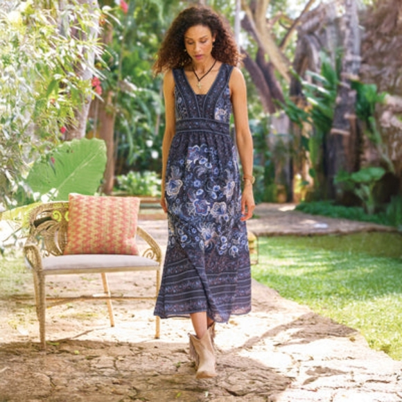 NWT Especia Poppy Midi Blue Floral Dress, Size Medium - Picture 1 of 5